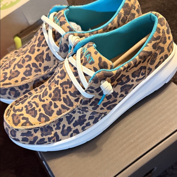 Ariat Leopard Print Shoes with Turquoise Details - Picture 4 of 5